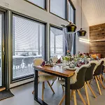 Luksushuvila Marvik Villa