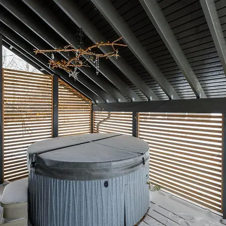 Luksushuvila Marvik Villa *