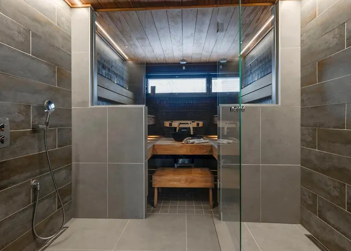 Luksushuvila Marvik * Himos